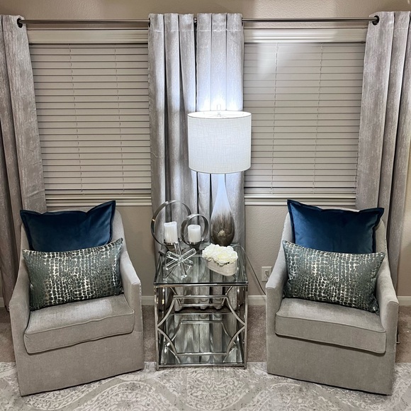 1-TGH TESSITURA ITALIAN VELVET
DECORATIVE PILLOW (Read description for details) - Picture 5 of 16